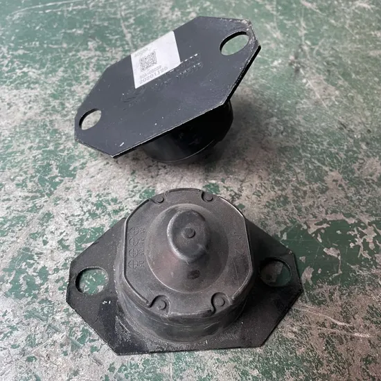 Chinese Truck Gearbox Rubber Mounting Rubber Cushion for Beiben North Benz Ng80A Ng80b V3 V3m V3et V3mt HOWO Shacman FAW Camc Dongfeng Foton Truck Parts